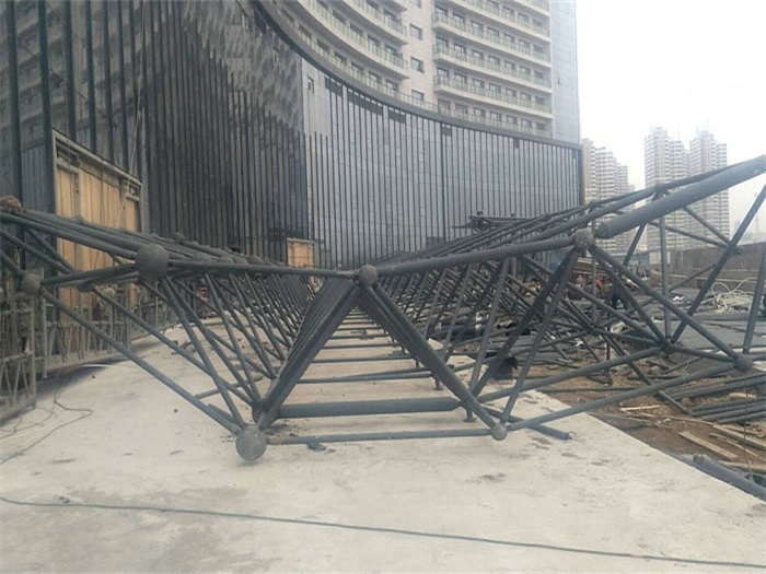 辽阳万豪酒店雨棚网架